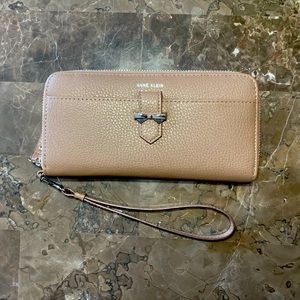 Anne Klein full wallet / wristlet. Taupe. Excellent condition.